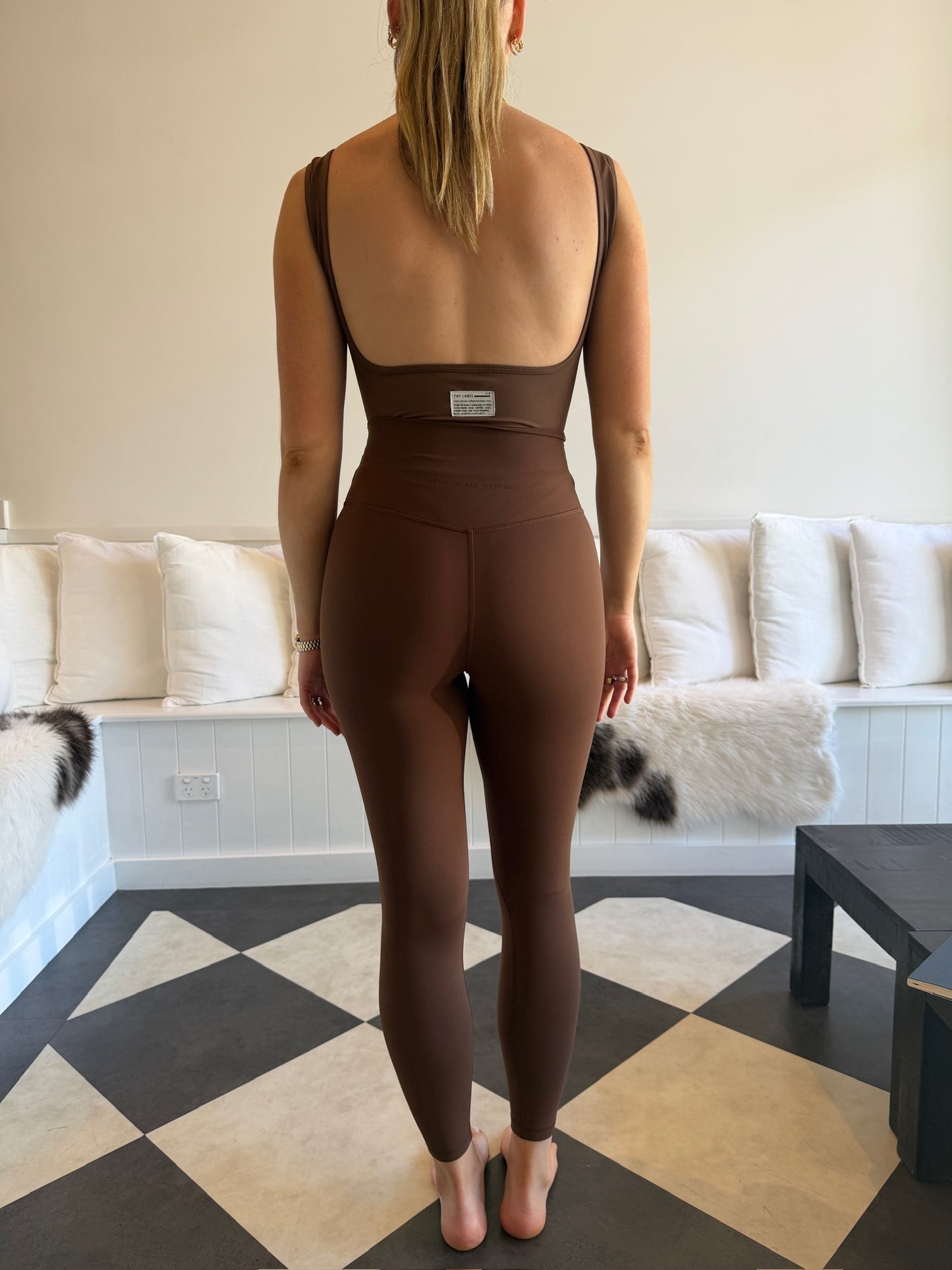 CORE TIGHTS IN BITTER CHOC